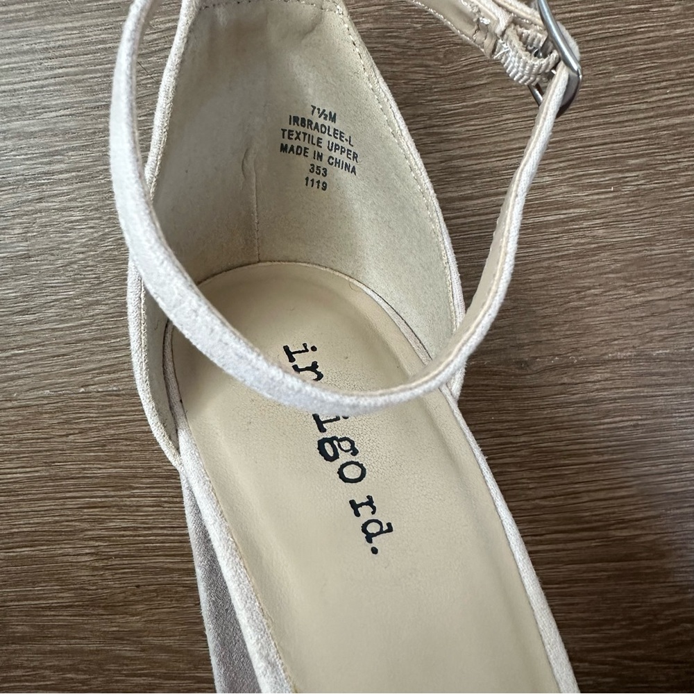 Indigo Rd. Women's Light Cream Heels - Picture 5 of 7